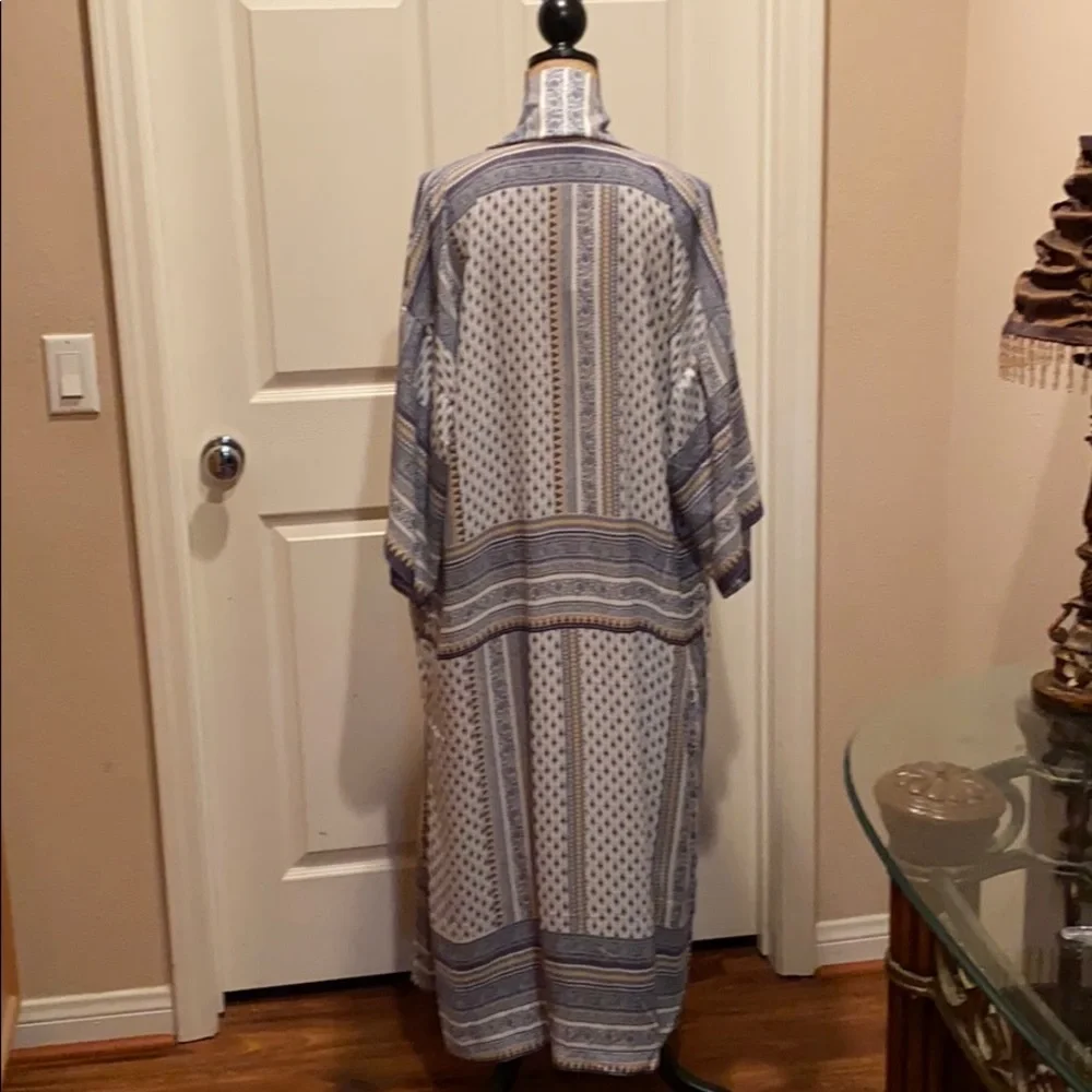 HP Blue and white mixed print Kim… - Picture 6 of 7